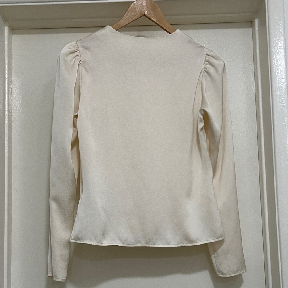 Express Modest Ivory Ruffle Front Blouse XS - Picture 6 of 7